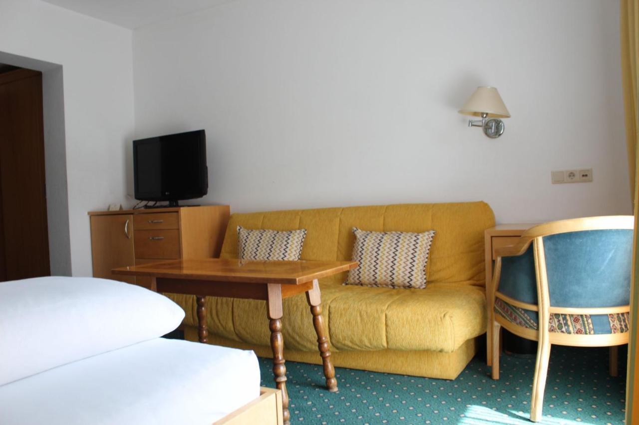 Wanderhotel Garni Cresta Schruns Extérieur photo