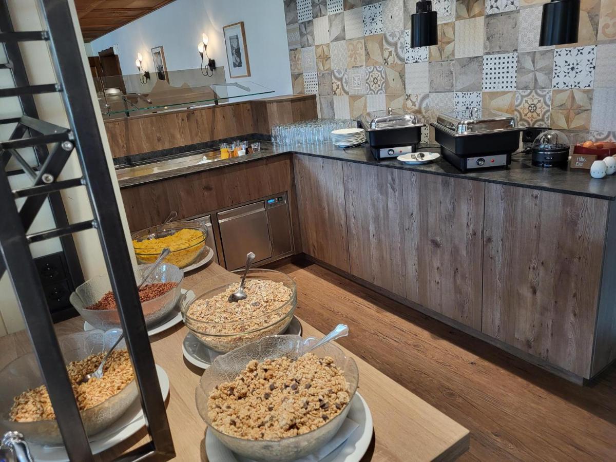 Wanderhotel Garni Cresta Schruns Extérieur photo
